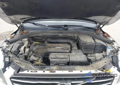 2016 Volvo Xc60 T5 Premier from USA, damaged, VIN YV4612RK6G2861119